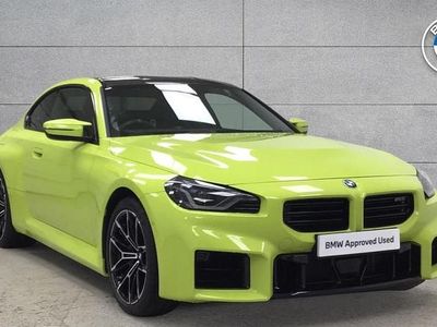 Begagnad BMW M2 Comfort Edition 473 HK (347 kW) 2025 Gul Sportkupé