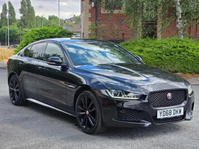 Used Jaguar XE 180 HP (132 kW) 2019 Black Sedan