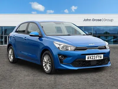 Usado Kia Rio 83 HP (61 kW) 2023 Azul Citadino