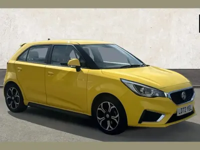 Used MG MG3 Exclusive 106 HP (77 kW) 2022 Yellow Hatchback
