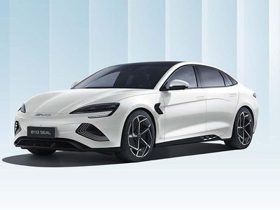 White New 2025 BYD Seal Sedan | £44,890 (Expensive)