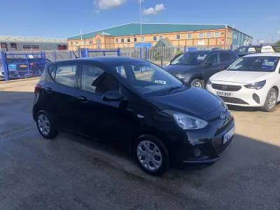 Used Hyundai i10 SE 83 HP (61 kW) 2014 Black Hatchback