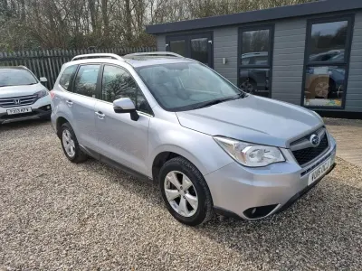 Usado Subaru Forester Premium 147 HP (108 kW) 2016 Prateado SUV