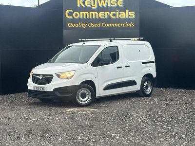 Used Vauxhall Combo Edition 100 HP (73 kW) 2021 White MPV