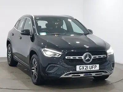Usado Mercedes GLA180 Executive 136 HP (100 kW) 2021 Preto SUV