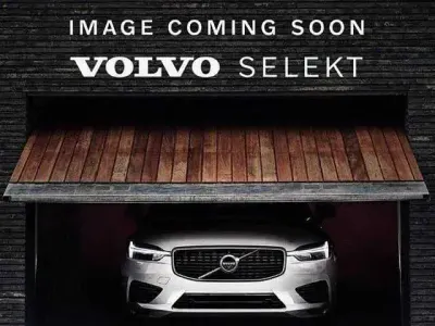 Usado Volvo XC40 Plus 194 HP (142 kW) 2025 Preto SUV