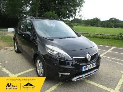 Used Renault Scénic Dynamique 2014 Black MPV