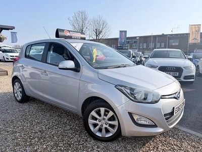 Used Hyundai i20 Active 85 HP (62 kW) 2013 Silver Hatchback