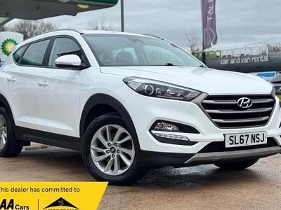 Used Hyundai Tucson SE 116 HP (85 kW) 2017 White SUV