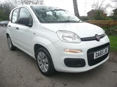 Usado Fiat Panda Pop 69 HP (50 kW) 2015 Branco Citadino