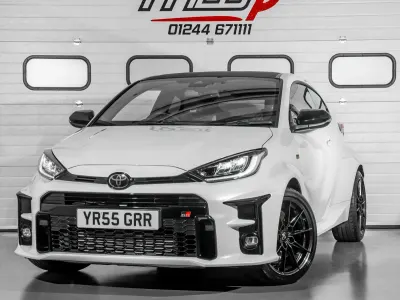 Used Toyota Yaris 272 HP (200 kW) 2021 White Hatchback