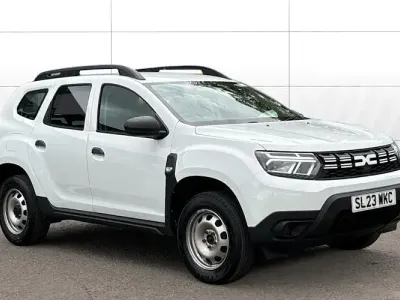 Käytetty Dacia Duster Essentiel 90 HP (66 kW) 2022 Katumaasturi