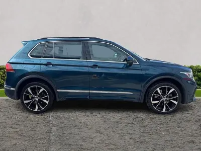 Used VW Tiguan R-line 245 HP (180 kW) 2023 Blue SUV