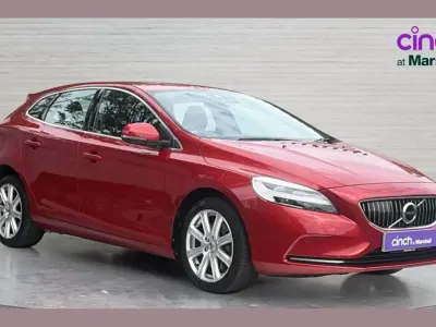 Used Volvo V40 Inscription 150 HP (110 kW) 2018 Red Hatchback