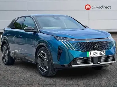 Usado Peugeot e-3008 GT 154 kW (210 CV) 2024 Azul SUV