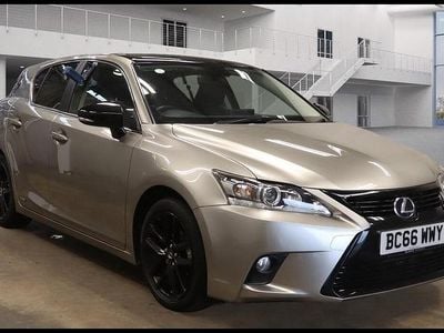 Lexus CT200h