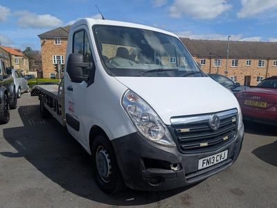 Used Vauxhall Movano 125 HP (91 kW) 2013 White MPV