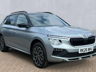 New Skoda Kamiq Design Edition 95 HP (69 kW) 2026 Smokey silver metallic black magic pearl effect SUV
