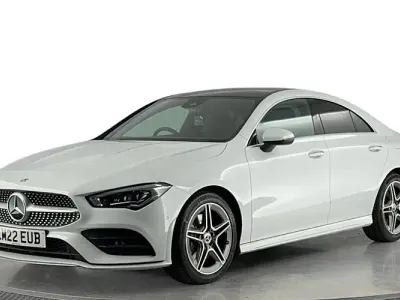 Usado Mercedes CLA200 AMG Line Premium Plus 163 HP (119 kW) 2022 Branco Sedan