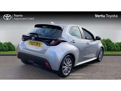 Used Toyota Yaris Hybrid 116 HP (85 kW) 2023 Silver Hatchback
