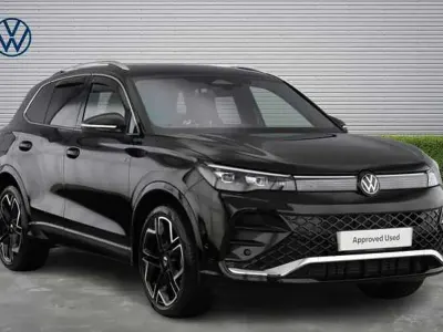 Używany VW Tiguan R-line 150 KM (110 kW) 2026 Czarny SUV