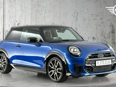 Used Mini Cooper S Hatch 201 HP (147 kW) 2025 Blue Hatchback