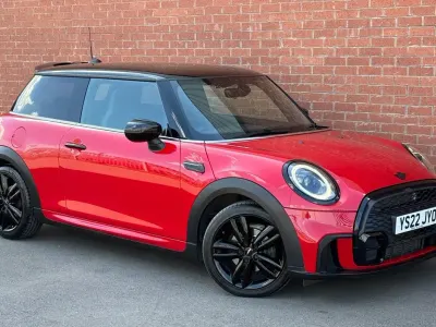Used Mini Cooper Hatch 136 HP (100 kW) 2022 Red Hatchback