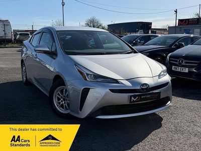 Used Toyota Prius Active 122 HP (89 kW) 2025 Silver Hatchback