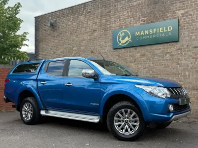 Second-hand Mitsubishi L200 Warrior 181 CP (133 kW) 2019 Albastru Pickup