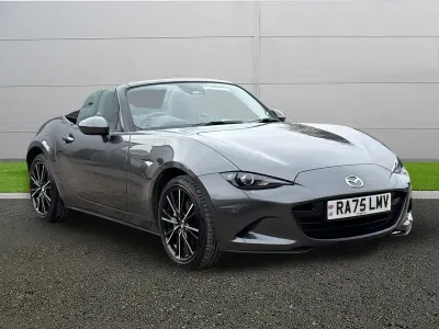 Usado Mazda MX5 Exclusive-Line 184 HP (135 kW) 2026 Cinzento Cabrios
