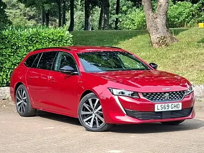 Used Peugeot 508 GT-line 131 HP (96 kW) 2019 Red Estate