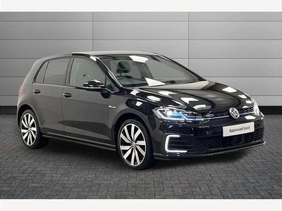 Black Used 2018 VW Golf VII Advance Hatchback | £13,995 (Fair price)