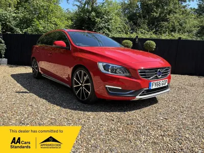 Used Volvo V60 SE Lux 190 HP (139 kW) 2016 Red Estate