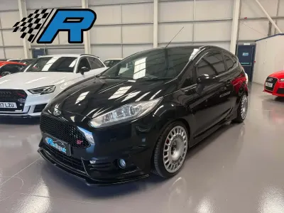 Used Ford Fiesta ST 350 HP (257 kW) 2015 Black Hatchback