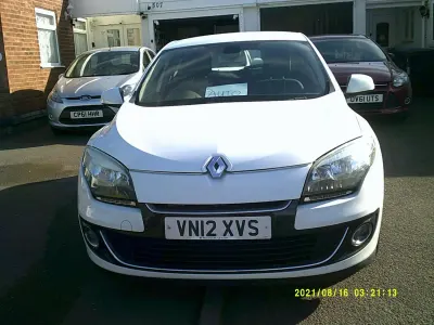 Used Renault Mégane III Dynamique 110 HP (80 kW) 2012 White Hatchback