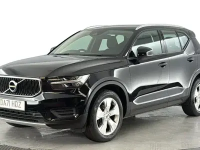 Used Volvo XC40 Momentum 163 HP (119 kW) 2021 Black SUV