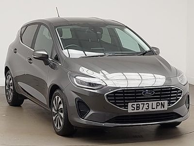 Usado Ford Fiesta Titanium X 125 HP (91 kW) 2023 Cinzento Citadino