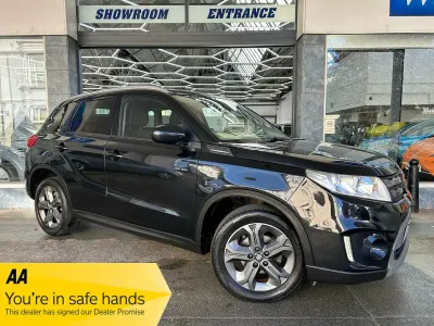 Gebraucht Suzuki Vitara SZ-T 120 PS (88 kW) 2017 Schwarz SUV