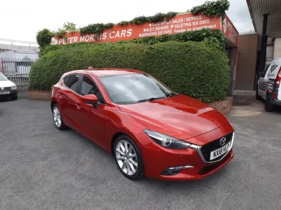 Used Mazda 3 Inclusive 120 HP (88 kW) 2018 Red Hatchback