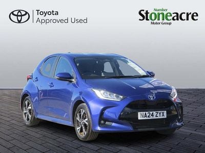 Used Toyota Yaris Hybrid Design 116 HP (85 kW) 2024 Blue Hatchback