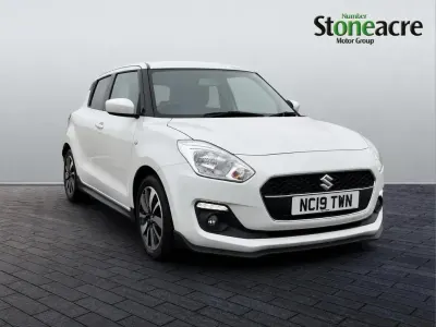 Used Suzuki Swift 90 HP (66 kW) 2019 White Hatchback
