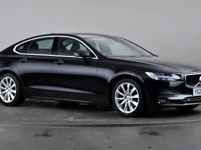 Used Volvo S90 Momentum 190 HP (139 kW) 2019 Black Sedan