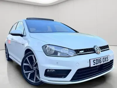 Used VW Golf VII R-line Edition 150 HP (110 kW) 2016 White Hatchback