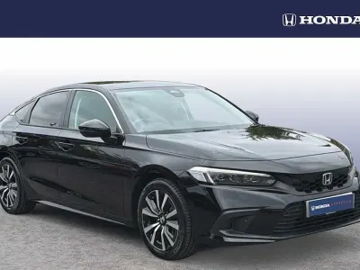 Używany Honda Civic Elegance 182 KM (133 kW) 2025 Czarny Hatchback