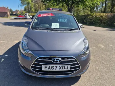 Used Hyundai ix20 SE 90 HP (66 kW) 2017 Grey Hatchback