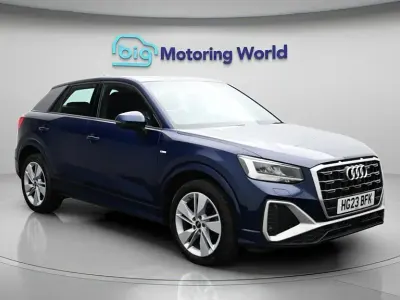 Używany Audi Q2 S-Line 150 KM (110 kW) 2023 Niebieski SUV
