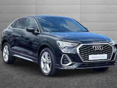 Używany Audi Q3 S-Line 150 KM (110 kW) 2025 Czarny SUV
