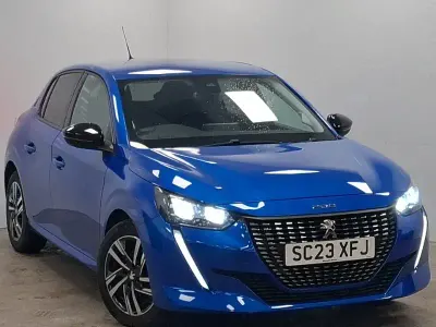 Second-hand Peugeot 208 Allure+ 100 CP (73 kW) 2023 Albastru Hatchback
