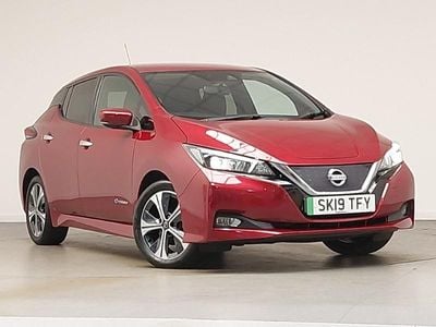 Red Used 2019 Nissan Leaf N-Connecta Hatchback | £8,698 (Fair price)