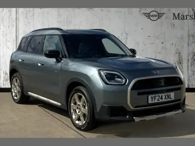 Used Mini Countryman Exclusive 214 HP (157 kW) 2024 Green SUV